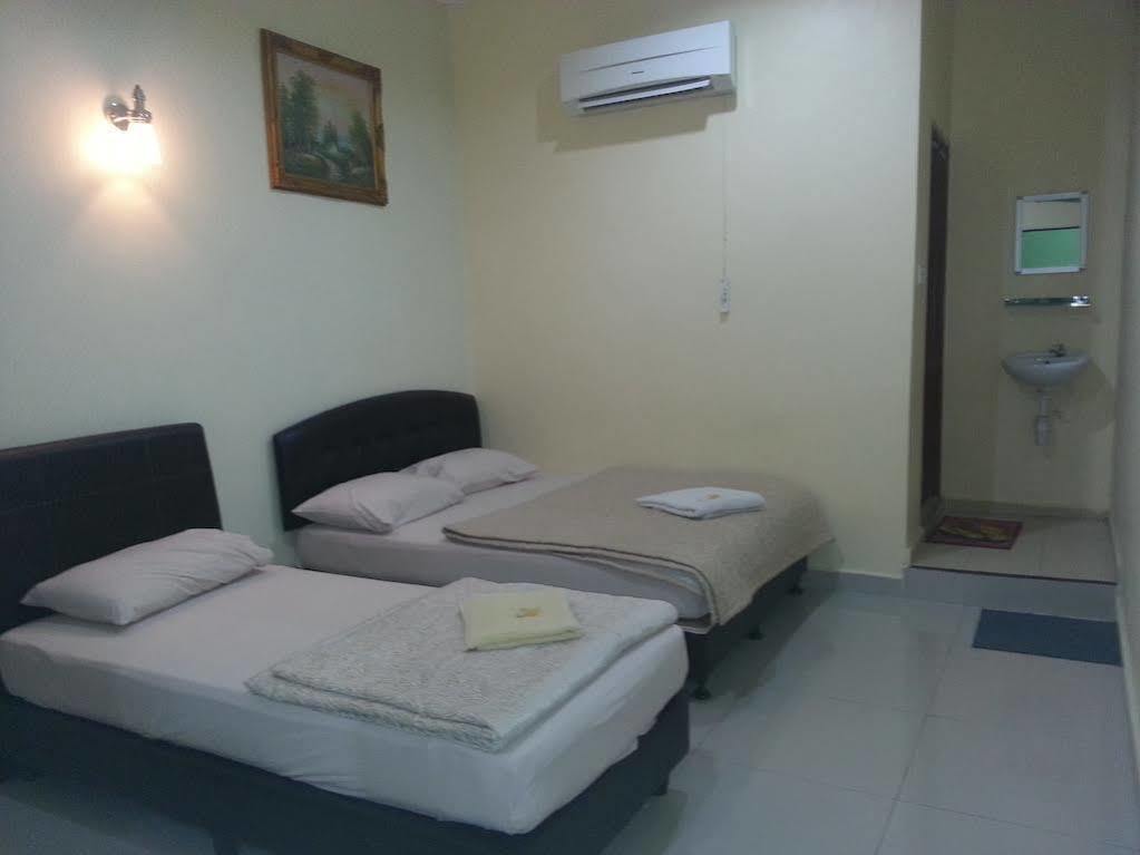 Casavilla Travellers Lodge Taiping Exterior photo